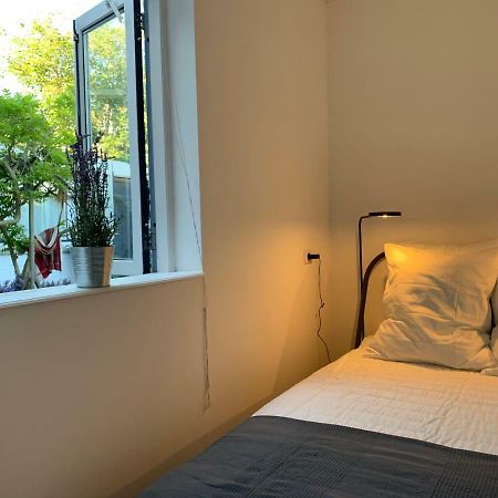 New City Garden View 5Min Tu Delft Central Room Bentley Utopia Exterior photo